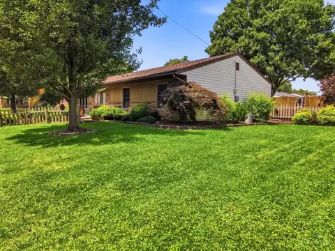 Exterior - 4831 Klatte Rd, Cincinnati, OH 45244 photo 2 of 10