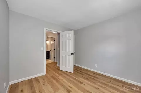 Bedroom - 10766 Shadowridge Ln, Cincinnati, OH 45240 photo 2 of 9