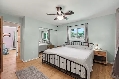 Bedroom - 6417 Mapleton Ave, Cincinnati, OH 45233 photo 1 of 5