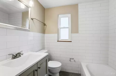 Bath - 3548 Eyrich Rd, Cincinnati, OH 45248 photo 1 of 4