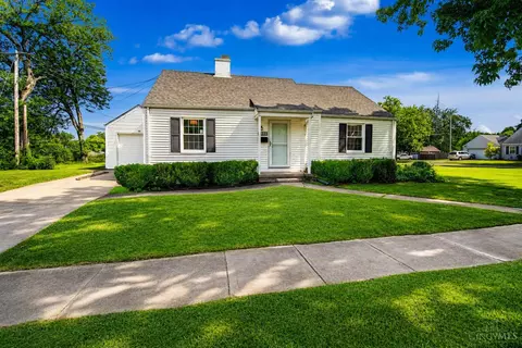 1660 Sunset Dr, Hamilton, OH 45013