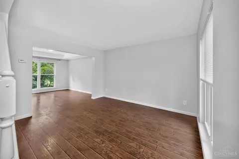Living - 2254 Candlemakers Ln, Maineville, OH 45039 photo 1 of 7