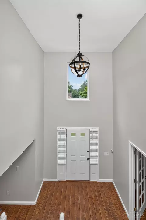 Entry Way - 2254 Candlemakers Ln, Maineville, OH 45039 photo 6 of 6