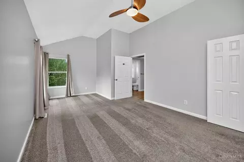 Bedroom - 2254 Candlemakers Ln, Maineville, OH 45039 photo 2 of 14