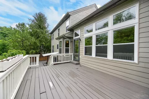 Exterior - 2254 Candlemakers Ln, Maineville, OH 45039 photo 9 of 13