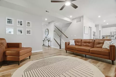 Entry Way - 1219 Michael Dr, Harrison, OH 45030 photo 3 of 5