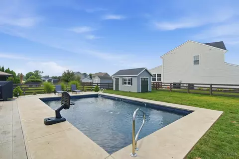 Exterior - 1219 Michael Dr, Harrison, OH 45030 photo 7 of 9