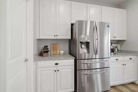 Kitchen - 1219 Michael Dr, Harrison, OH 45030 photo 3 of 6