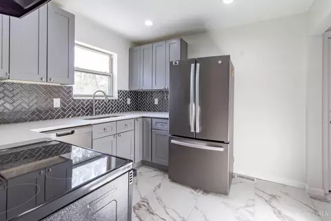 6330 Elbrook Ave, Golf Manor, OH 45237 photo 8