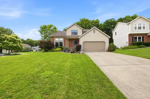 7857 Glen Oaks Ct, West Chester, OH 45069