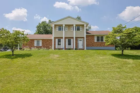 8285 Taffy Dr, West Chester, OH 45069