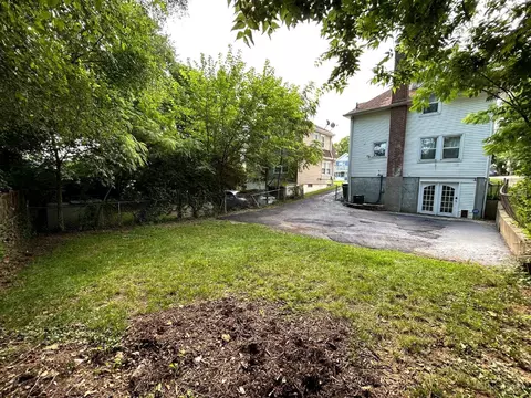 Exterior - 3616 Madison Rd, Cincinnati, OH 45209 photo 1 of 2