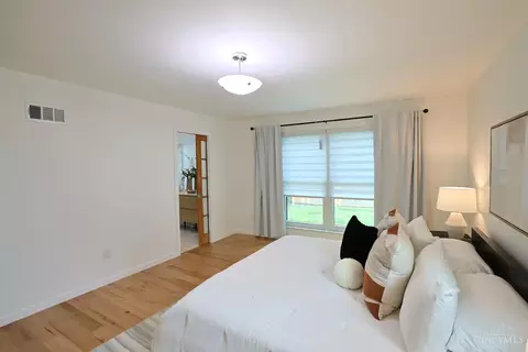 Bedroom - 4489 Chesswick Dr, Blue Ash, OH 45242 photo 3 of 8