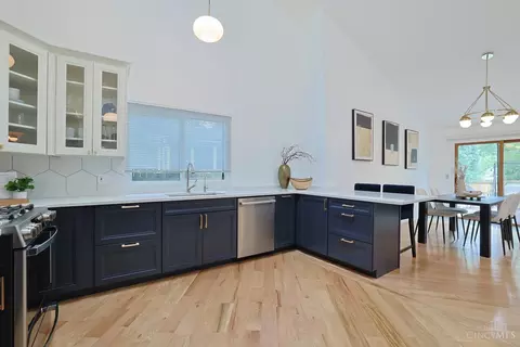 Kitchen - 4489 Chesswick Dr, Blue Ash, OH 45242 photo 5 of 5