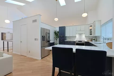 Kitchen - 4489 Chesswick Dr, Blue Ash, OH 45242 photo 2 of 5