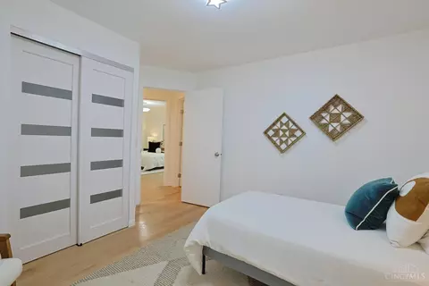 Bedroom - 4489 Chesswick Dr, Blue Ash, OH 45242 photo 8 of 8