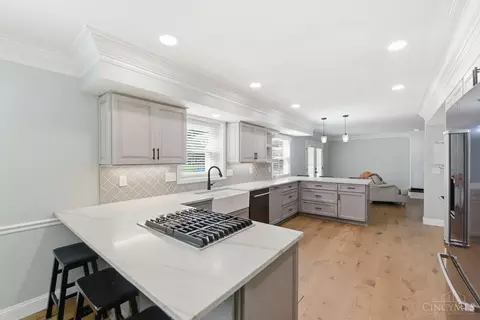 12075 Timberlake Dr, Cincinnati, OH 45249 photo 5