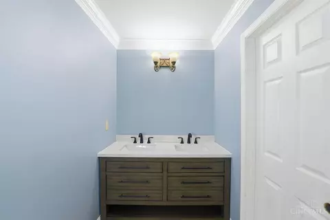 12075 Timberlake Dr, Cincinnati, OH 45249 photo 21