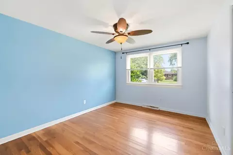Bedroom - 2203 Miracle Mile, Springfield, OH 45503 photo 8 of 9
