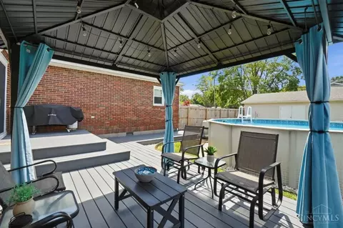 Exterior - 2203 Miracle Mile, Springfield, OH 45503 photo 11 of 16