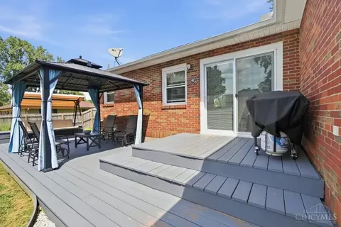 Exterior - 2203 Miracle Mile, Springfield, OH 45503 photo 8 of 16