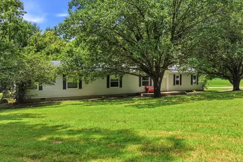 3513 Franklin Rd, Felicity, OH 45120
