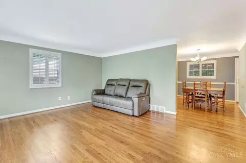 8000 Queens Ave, Cincinnati, OH 45236 photo 3