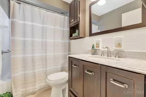 8000 Queens Ave, Cincinnati, OH 45236 photo 9