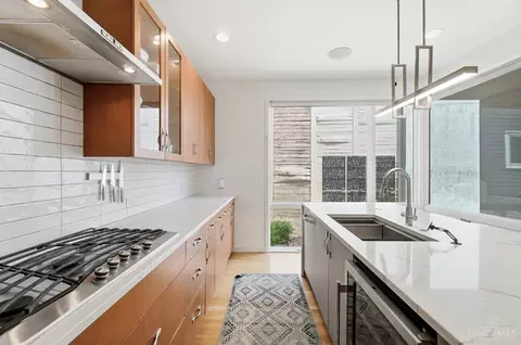 Kitchen - 430 Oregon St, Cincinnati, OH 45202 photo 3 of 5