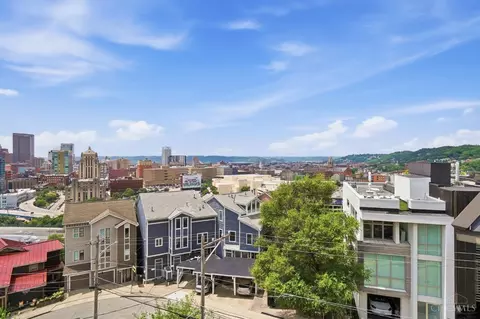 View/Area - 430 Oregon St, Cincinnati, OH 45202 photo 2 of 2