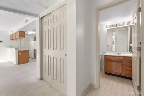 3547 Jessup Rd, Cincinnati, OH 45239 photo 6