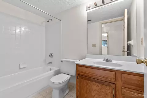 3547 Jessup Rd, Cincinnati, OH 45239 photo 7