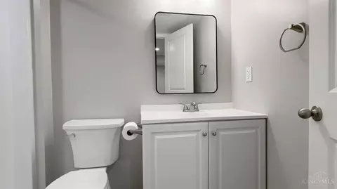 Bath - 5748 Alpine Heights Dr, Morrow, OH 45152 photo 4 of 4