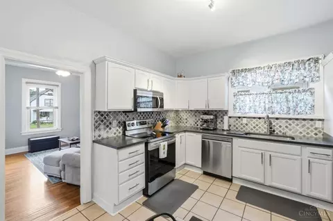 3826 Watterson Rd, Fairfax, OH 45227 photo 14