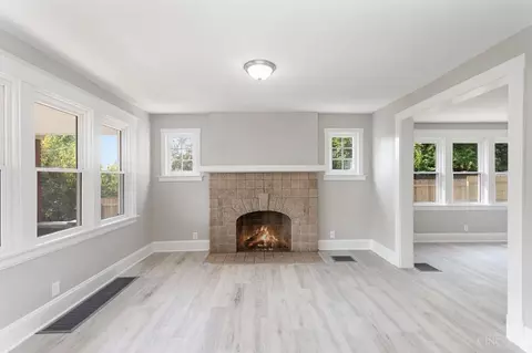 Living - 1331 Beech Ave, Cincinnati, OH 45205 photo 2 of 6