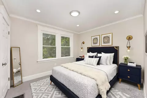 Bedroom - 1331 Beech Ave, Cincinnati, OH 45205 photo 5 of 11