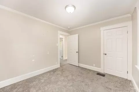 Bedroom - 1331 Beech Ave, Cincinnati, OH 45205 photo 8 of 11