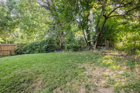 Exterior - 1331 Beech Ave, Cincinnati, OH 45205 photo 6 of 8