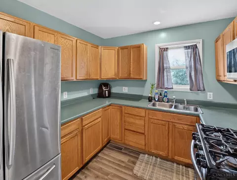922 Chamberlain Ave, Lincoln Heights, OH 45215 photo 8