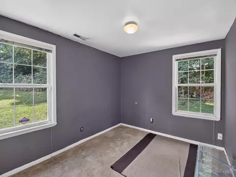922 Chamberlain Ave, Lincoln Heights, OH 45215 photo 12