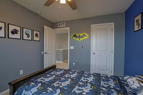 Bedroom - 10545 Franklin Dr, Harrison, OH 45030 photo 6 of 8