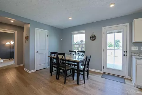 Dining - 10545 Franklin Dr, Harrison, OH 45030 photo 2 of 2