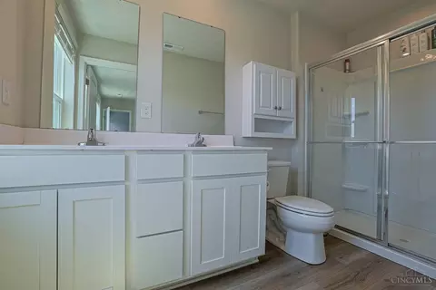 Bath - 10545 Franklin Dr, Harrison, OH 45030 photo 1 of 3