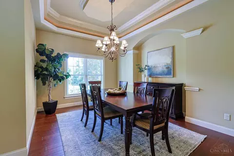 Dining - 8180 Keller Rd, Cincinnati, OH 45243 photo 2 of 5