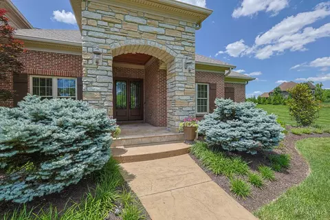 Exterior - 8180 Keller Rd, Cincinnati, OH 45243 photo 2 of 17