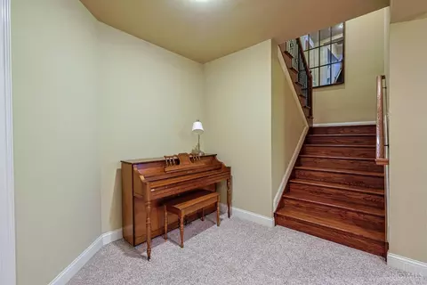 Entry Way - 8180 Keller Rd, Cincinnati, OH 45243 photo 4 of 6