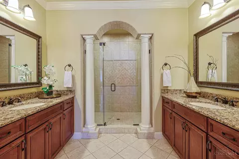 Bath - 8180 Keller Rd, Cincinnati, OH 45243 photo 1 of 4