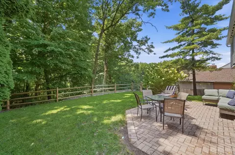 Exterior - 8060 Ashley View Dr, Cincinnati, OH 45227 photo 3 of 5