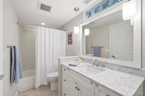 Bath - 8060 Ashley View Dr, Cincinnati, OH 45227 photo 1 of 8