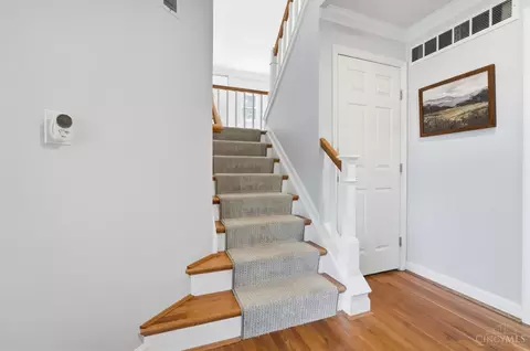 Entry Way - 8060 Ashley View Dr, Cincinnati, OH 45227 photo 3 of 4